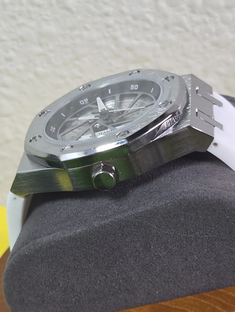 Invicta Speedway Rim Men’s 42mm Silver White Quartz Watch Flame Fusion 70039